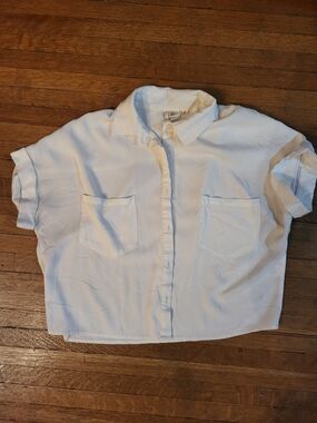 White Crow White Short-Sleeve Cropped Button-Up Shirt